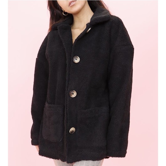 Fluffy pile coat from crybaby - Picture 3 of 7